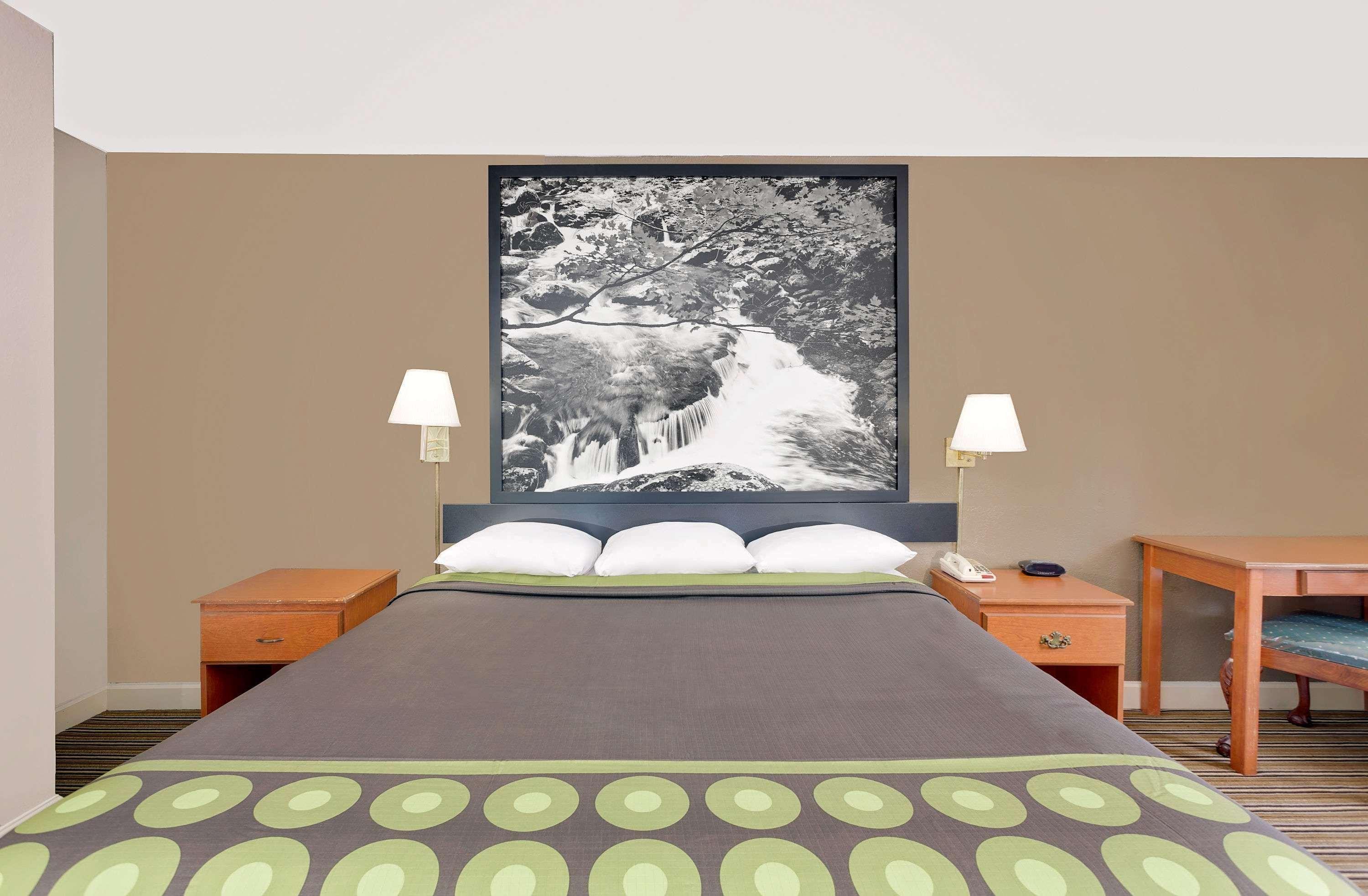 Super 8 By Wyndham Athens Μοτέλ Εξωτερικό φωτογραφία